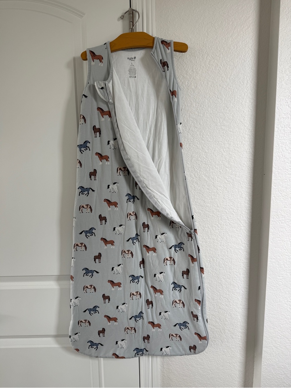 Kyte baby large Horse-Print Sleep Sack - Light Gray